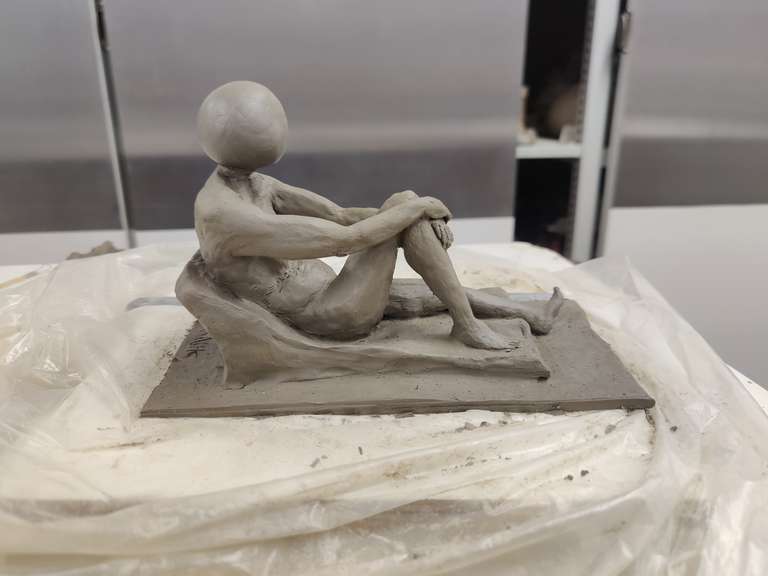 Side-on view of sculpture named 'latent'